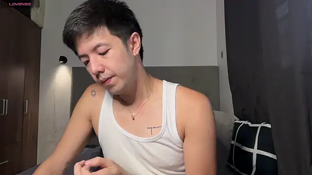 Addictiveboi online show from 06-17-26, 02:14