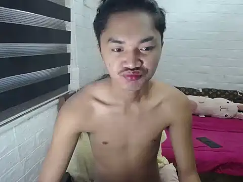 Snapshot of Asian_cummer08 chatting on 09-28-25, 03:23 Asian cummer08 online show from 09-28-25, 03:23