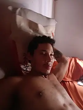 RuiMaddoox online show from 11-13-25, 03:55