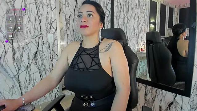 adelinemoretti online show from 07-29-26, 03:43