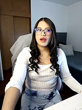 asumi 18 online show from 11-28-25, 09:50