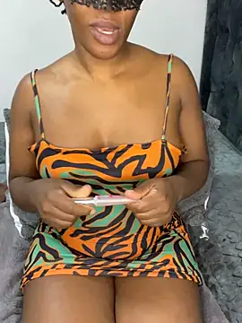 Snapshot of wellbuiltDiosa chatting on 10-02-25, 09:11 wellbuiltDiosa online show from 10-02-25, 09:11