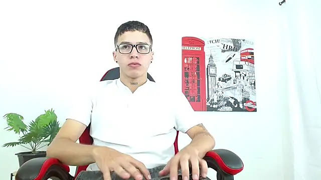 Cumandres18 online show from 09-22-25, 02:08