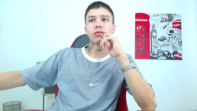 Cumandres18 online show from 12-20-25, 02:35