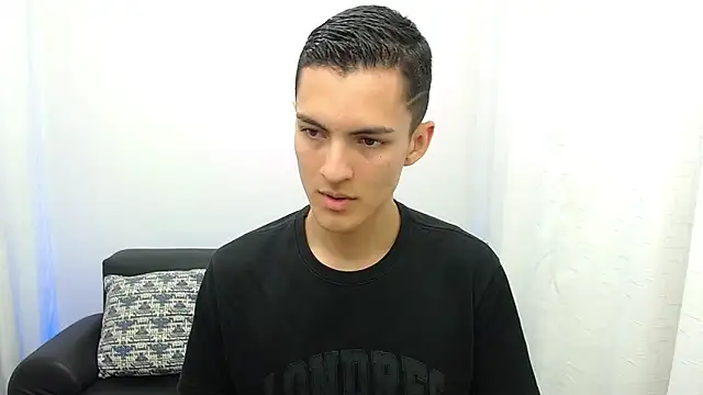 Matiius18 online show from 11-01-25, 01:57