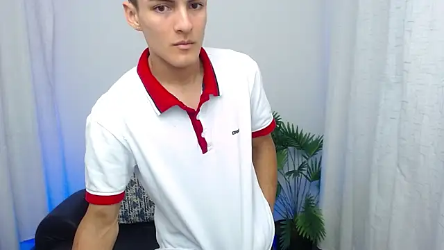 Matiius18 online show from 11-17-25, 02:23