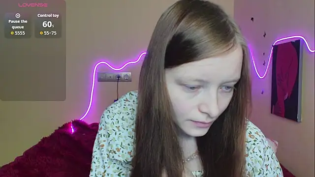 AliceHaris online show from 10-07-25, 01:14