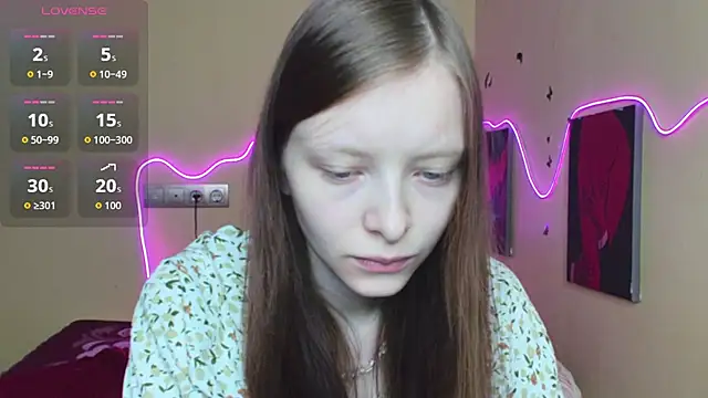 AliceHaris online show from 10-15-25, 01:06