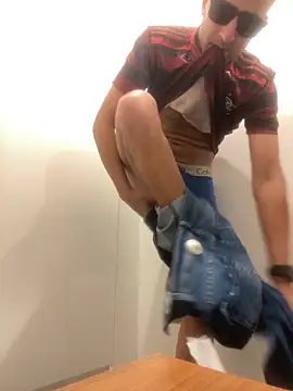 Junior17cm 1993 online show from 11-01-25, 07:38