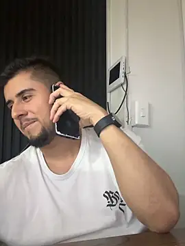 Snapshot of ryan_evanss chatting on 09-24-25, 12:14 ryan evanss online show from 09-24-25, 12:14