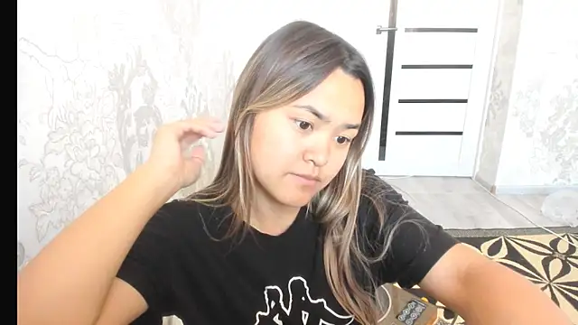 saika blush online show from 11-18-25, 05:45