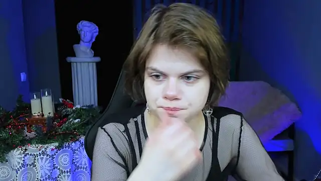 EllieMurler online show from 01-10-26, 01:24