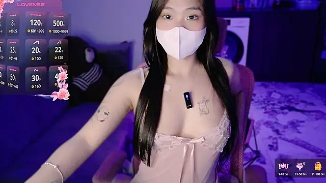 Phuong Bee online show from 05-28-26, 02:36