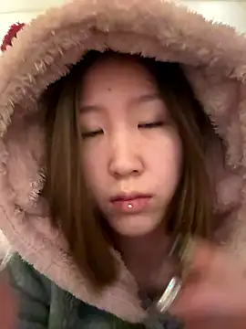 Snapshot of liliya_x chatting on 01-11-26, 10:26 liliya x online show from 01-11-26, 10:26