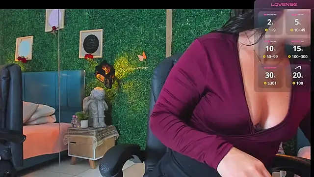 Linagh  online show from 10-24-25, 11:39