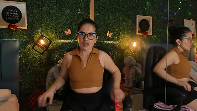 Linagh  online show from 12-18-25, 11:49