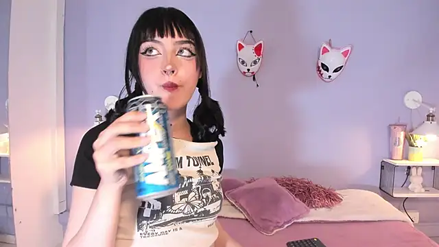 Snapshot of Zoe_Lynch_ chatting on 09-12-25, 11:54 Zoe Lynch online show from 09-12-25, 11:54