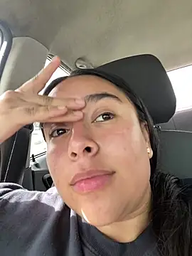 Zoey thompson online show from 04-10-26, 07:29