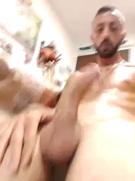 Snapshot of Blackmen_90 chatting on 09-08-25, 08:19 Blackmen 90 online show from 09-08-25, 08:19