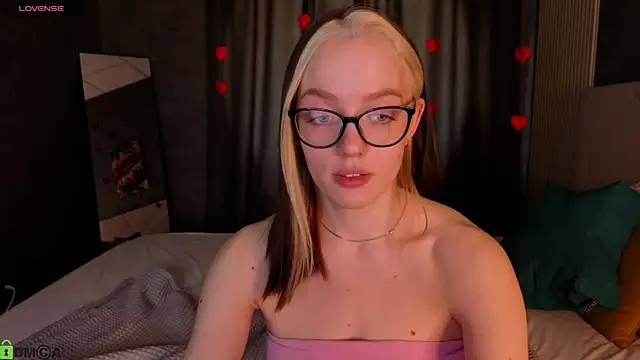 R0cket bunny online show from 04-09-26, 06:19