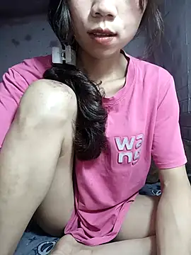 Snapshot of chau1 chatting on 05-20-26, 01:28 chau1 online show from 05-20-26, 01:28