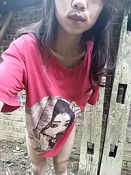 Snapshot of chau1 chatting on 05-22-26, 11:10 chau1 online show from 05-22-26, 11:10