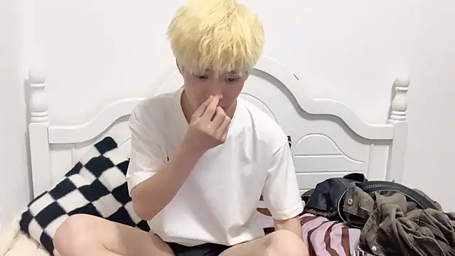 Snapshot of linger2563 chatting on 10-01-25, 04:35 linger2563 online show from 10-01-25, 04:35