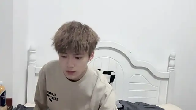 Snapshot of linger2563 chatting on 11-03-25, 05:03 linger2563 online show from 11-03-25, 05:03