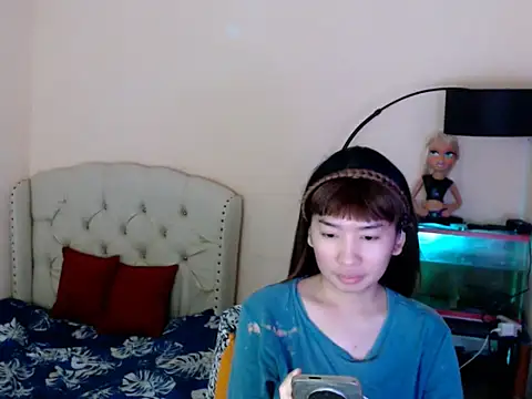 ShantalFoxxy  online show from 04-27-26, 06:33