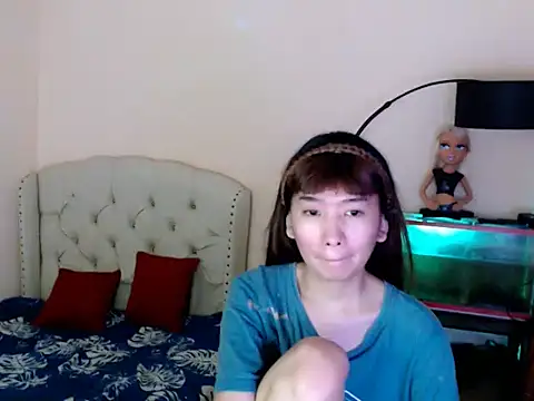 ShantalFoxxy  online show from 04-28-26, 03:06