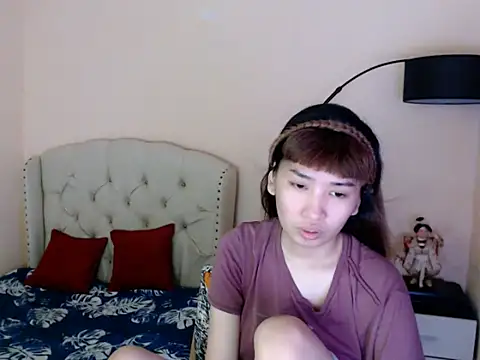 ShantalFoxxy  online show from 07-04-26, 01:01