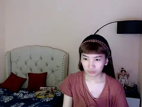 ShantalFoxxy  online show from 07-12-26, 10:34