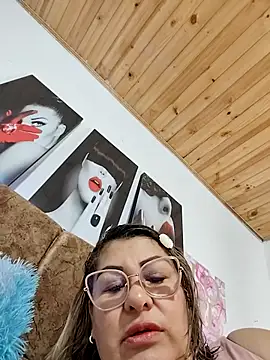 AlexxiaaMat online show from 04-21-26, 11:05