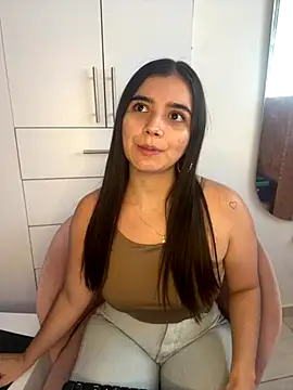 salomecute21 online show from 10-23-25, 12:04