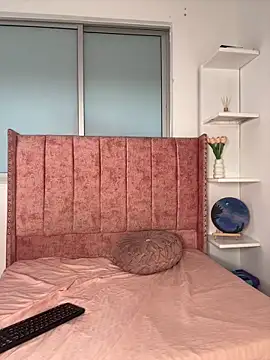 salomecute21 online show from 02-05-26, 11:26