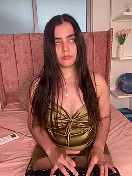 salomecute21 online show from 02-07-26, 11:36