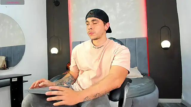 Liam walk  online show from 09-24-25, 10:35