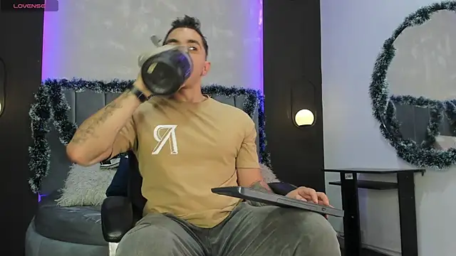 Liam walk  online show from 11-23-25, 10:53