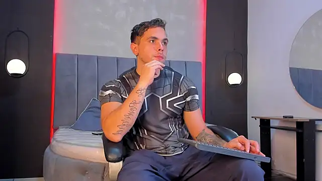 Liam walk  online show from 04-15-26, 12:23