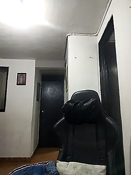 Pamelamiler   online show from 11-07-25, 10:48