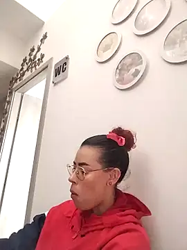 Pamelamiler   online show from 04-13-26, 10:59