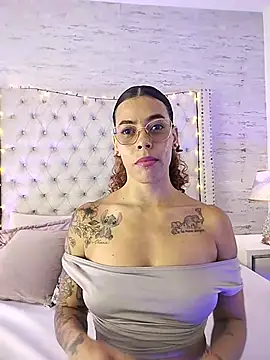 Pamelamiler   online show from 07-28-26, 02:13
