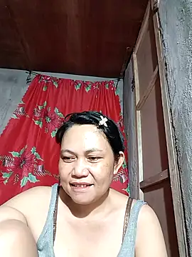 Everleigh mom online show from 09-11-25, 10:59