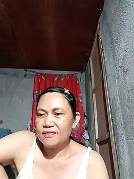 Everleigh mom online show from 09-19-25, 10:38