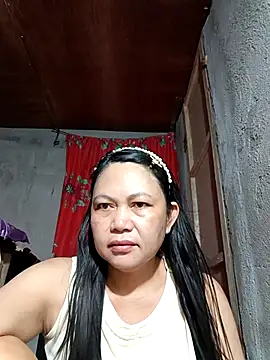 Everleigh mom online show from 09-22-25, 08:11