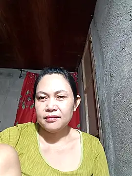 Everleigh mom online show from 12-03-25, 10:24