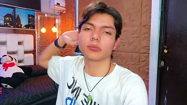 alandelrey57 online show from 09-18-25, 05:42