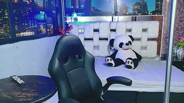 alandelrey57 online show from 12-16-25, 03:33