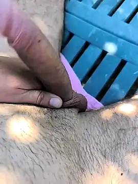 Snapshot of PussyLover880099 chatting on 09-19-25, 12:06 PussyLover880099 online show from 09-19-25, 12:06