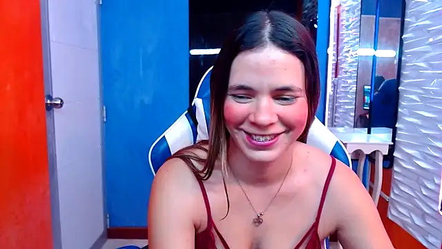 maira tf online show from 11-19-25, 04:12